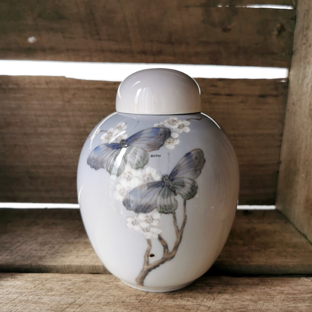 Krukke med Sommerfugl, Royal Copenhagen nr. 1528-1241