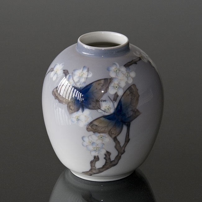 Vase med Sommerfugl, Royal Copenhagen nr. 1528-1241