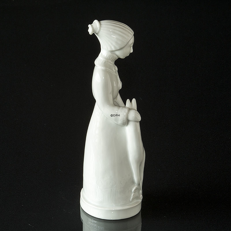 Pige med Hjort Nr 1531, Royal Copenhagen figur (signeret Gunhil Gunnersson 1972)
