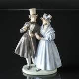 En aften i Tivoli, Royal Copenhagen figur nr. 1593 (UNICA - BLÅ KJOLE 1894-1922)