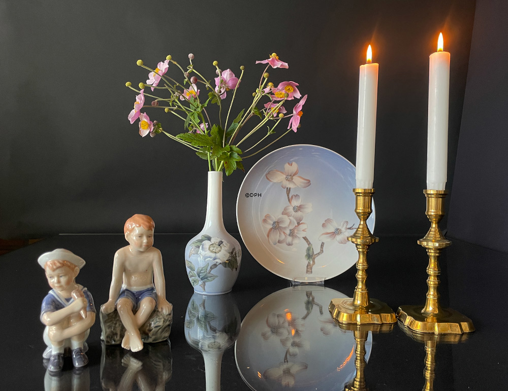 Vase med Bien og Blomsten, Royal Copenhagen nr. 1659-43-6 eller 1569-43B