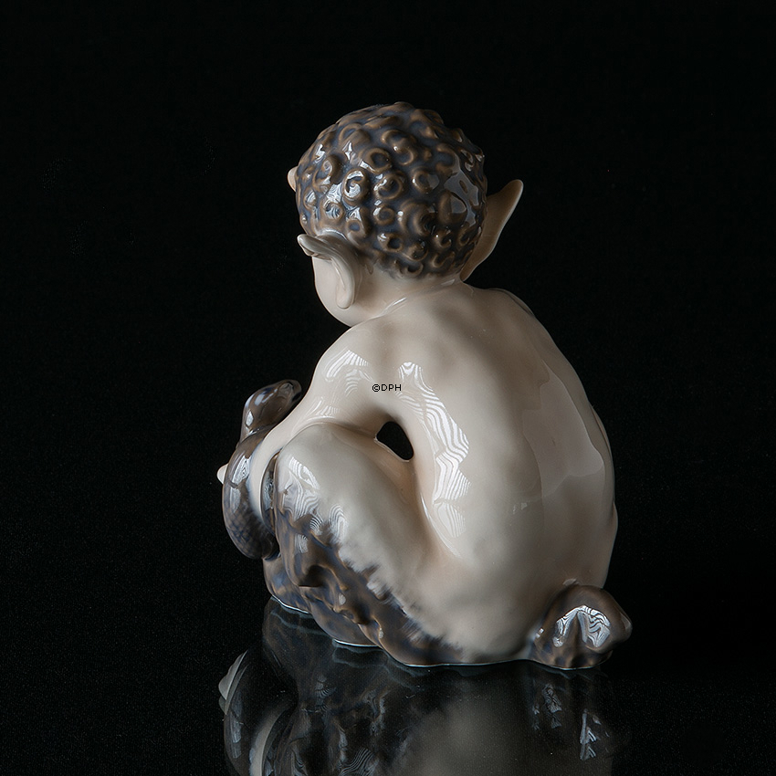 Faun med slange, Royal Copenhagen figur nr. 1712
