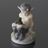 Faun med frø, Royal Copenhagen figur nr. 1713