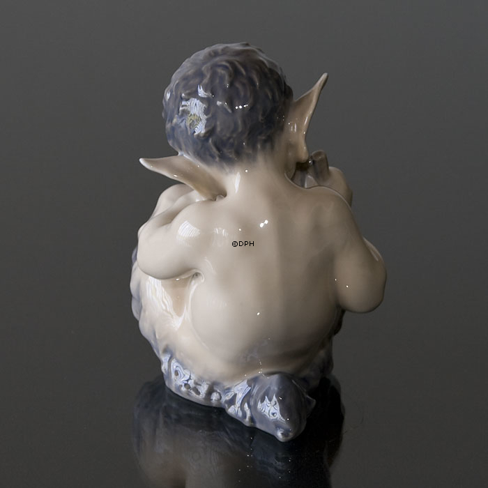 Faun med fløjte, Royal Copenhagen figur nr. 1736