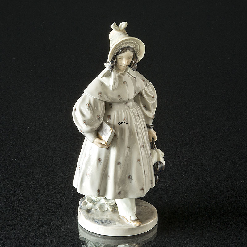 Dame med bog og taske(1894-1922), Royal Copenhagen figur nr. 1770