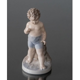 Junge badet, das Wasser ist so kalt, Royal Copenhagen Figur Nr. 1786