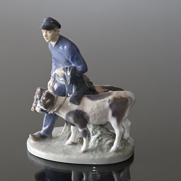 Dreng med to Kalve, Royal Copenhagen figur nr. 117 eller 1858