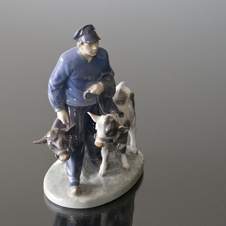 Dreng med to Kalve, Royal Copenhagen figur nr. 117 eller 1858