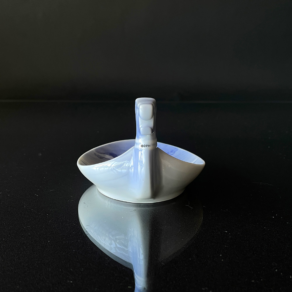 Skål med viking, Royal Copenhagen nr. 187