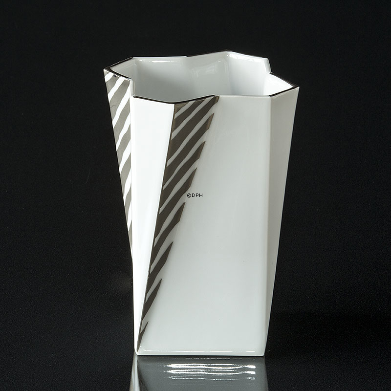 Bing & Grøndahl Futura vase nr. 1924-5477