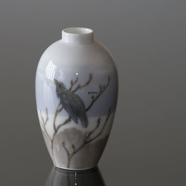 Vase med fugl i træ, Royal Copenhagen nr. 1929-47-5