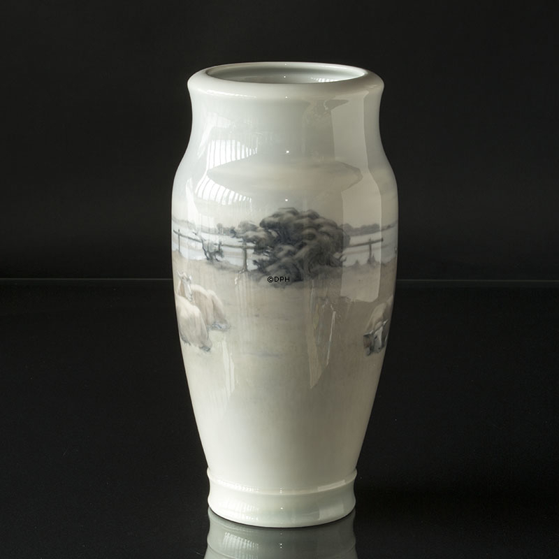 Stor Unica Royal Copenhagen Vase malet af G. Rode, Heste og Får, Signeret: GR 1.3. 1932