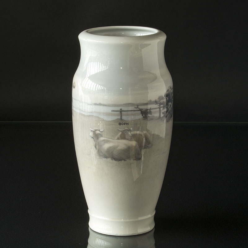 Stor Unica Royal Copenhagen Vase malet af G. Rode, Heste og Får, Signeret: GR 1.3. 1932