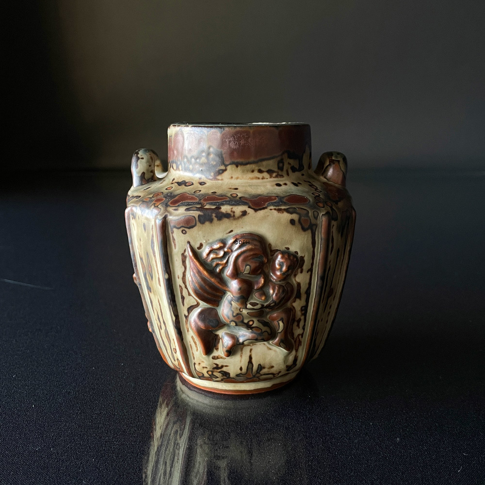 Royal Copenhagen Stentøjs vase af Bode Willumsen No 20121