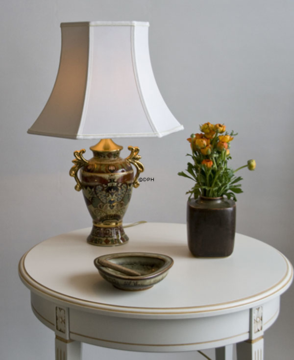 Trekantet stentøjsskål, Royal Copenhagen nr. 20162