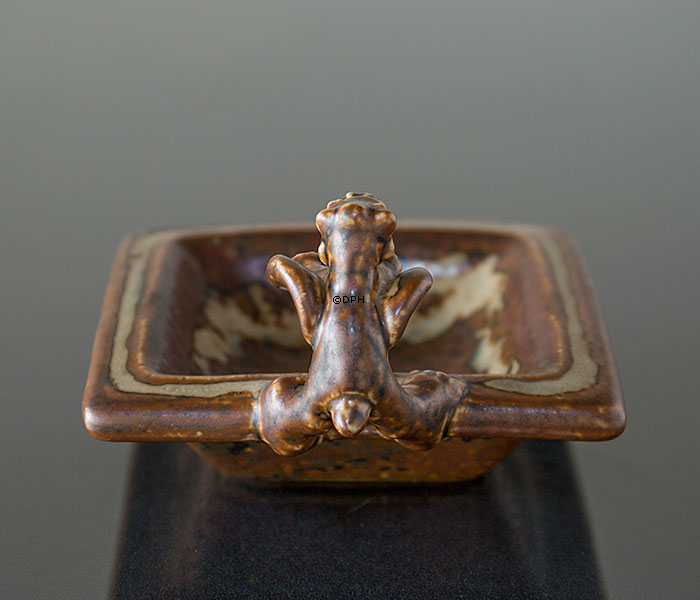 Stentøjsskål med fabeldyr på kanten, Royal Copenhagen nr. 20175