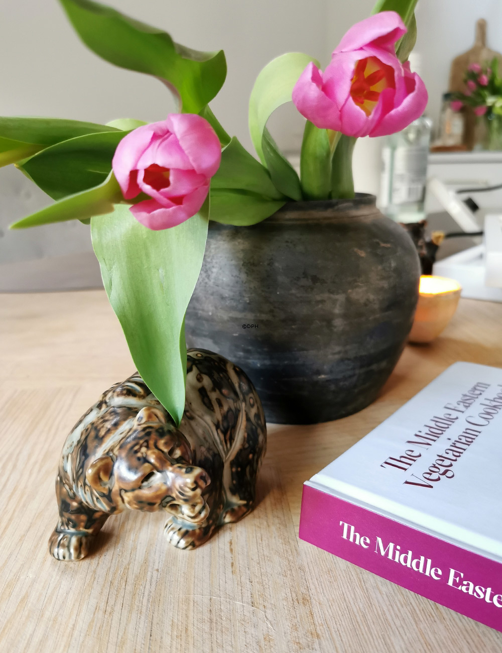 Stående stentøjsbjørn Royal Copenhagen nr. 20179