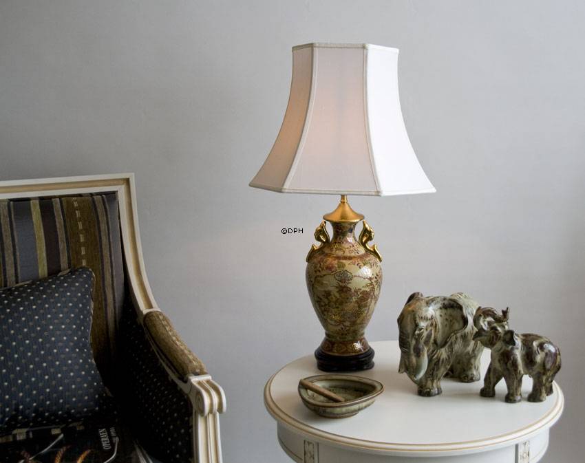 Stående elefant, Royal Copenhagen stentøjsfigur nr. 20198