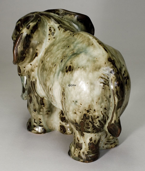 Stående elefant, Royal Copenhagen stentøjsfigur nr. 20198