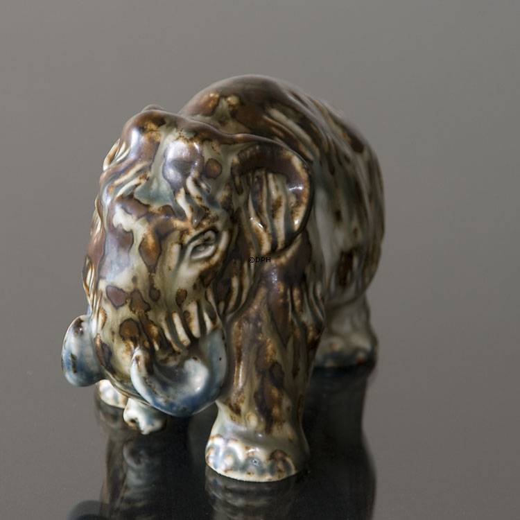 Stående Mammut, Royal Copenhagen stentøjsfigur nr. 20207