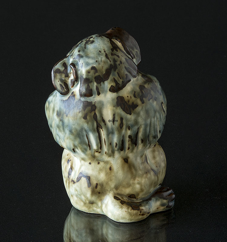 Abe siddende, Royal Copenhagen stentøjsfigur nr. 20216