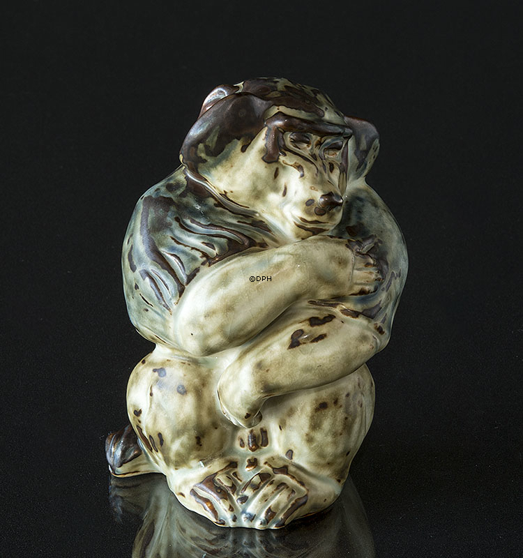 Abe siddende, Royal Copenhagen stentøjsfigur nr. 20216