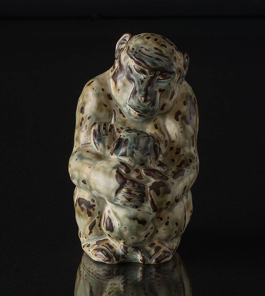 Abe med baby, Royal Copenhagen stentøjsfigur nr. 20241