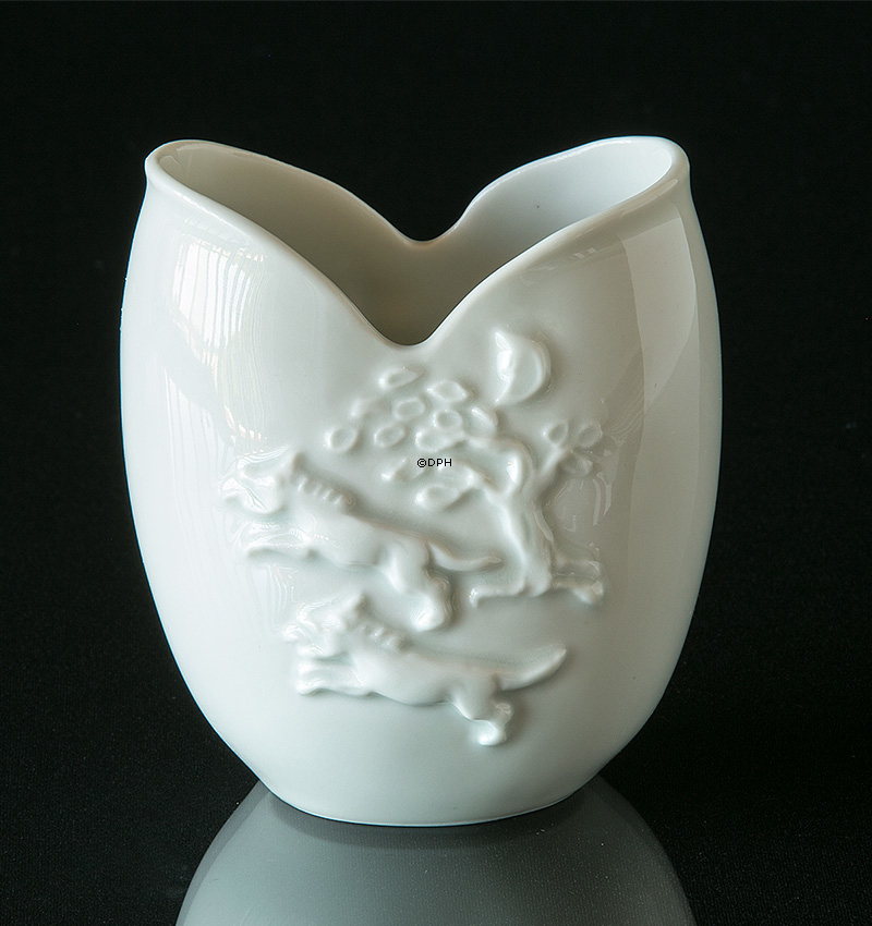 Hvid vase Royal Copenhagen med rytter og hunde nr. 20497