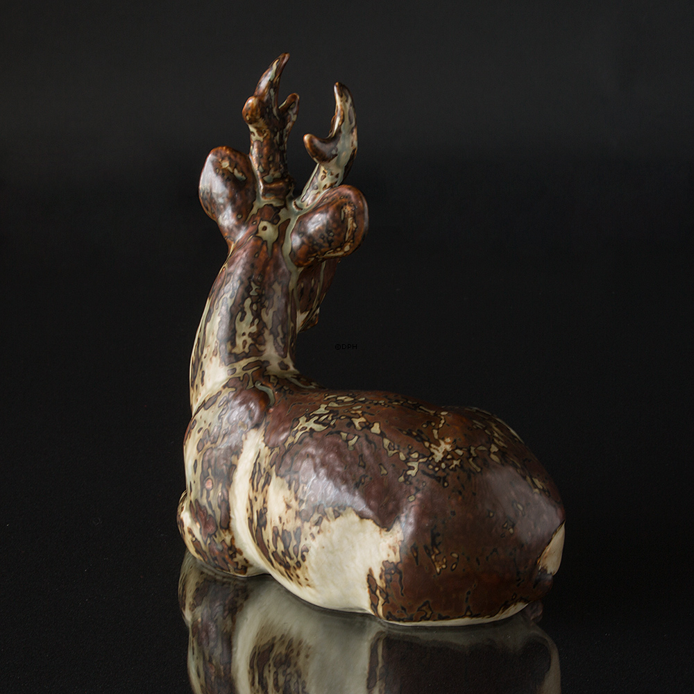 Kronhjort, stentøjsfigur, Royal Copenhagen