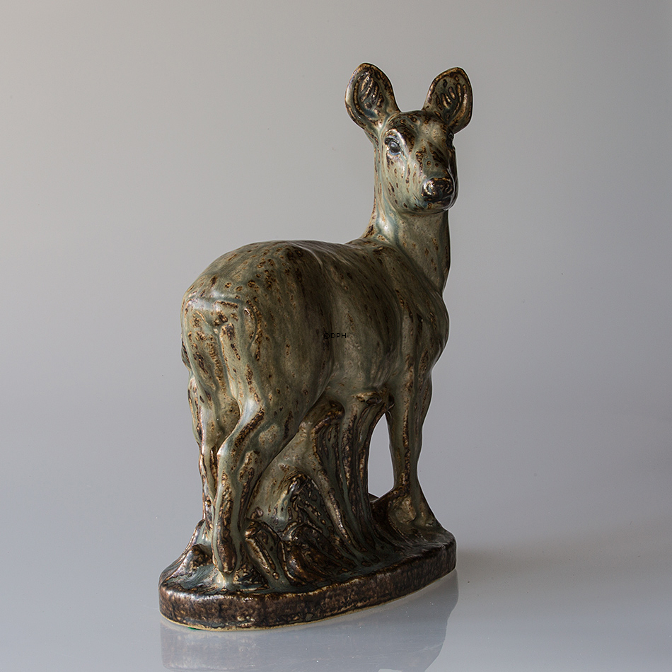 Dådyr med unge. Royal Copenhagen stentøjsfigur nr. 20552