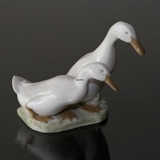 Ente und Erpel gehen eng, Royal Copenhagen Figur Nr. 2128