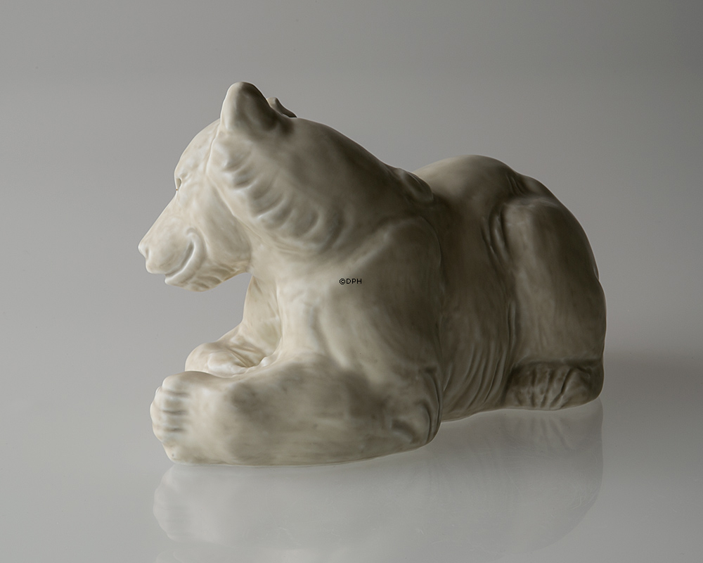 Liggende hvid isbjørn - Stentøj, Royal Copenhagen figur nr. 21520
