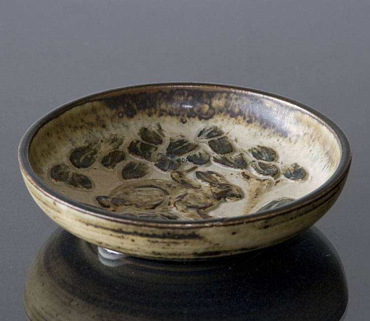 Stentøjsskål med hare, Royal Copenhagen nr. 21573