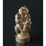 Abe, siddende, 22cm, Royal Copenhagen stentøjsfigur nr. 21633