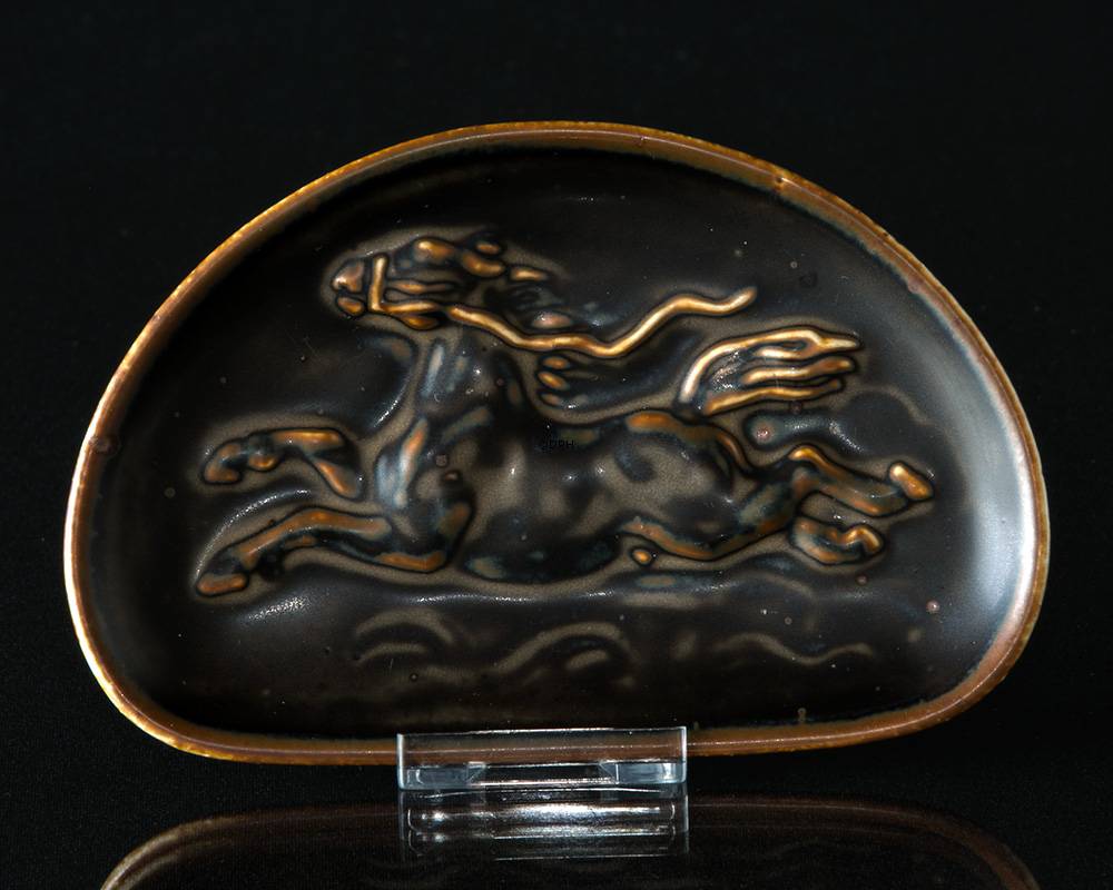 Stentøjsskål med hest, Royal Copenhagen nr. 21665