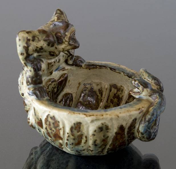 Stentøjsskål med abe og slange, Royal Copenhagen nr. 21738. Designet af Knud Kyhn