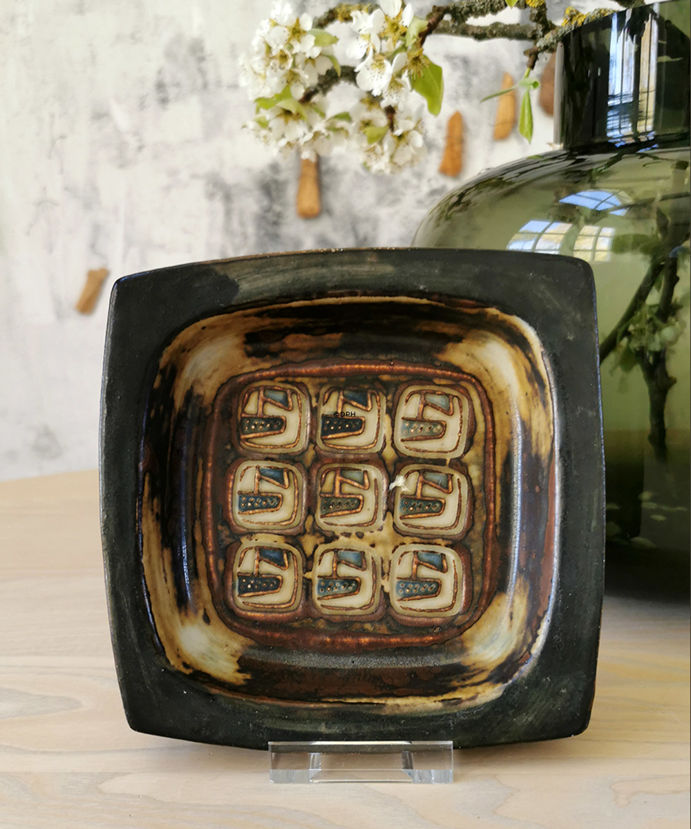 Firkantet stentøjsskål, Royal Copenhagen nr. 21872