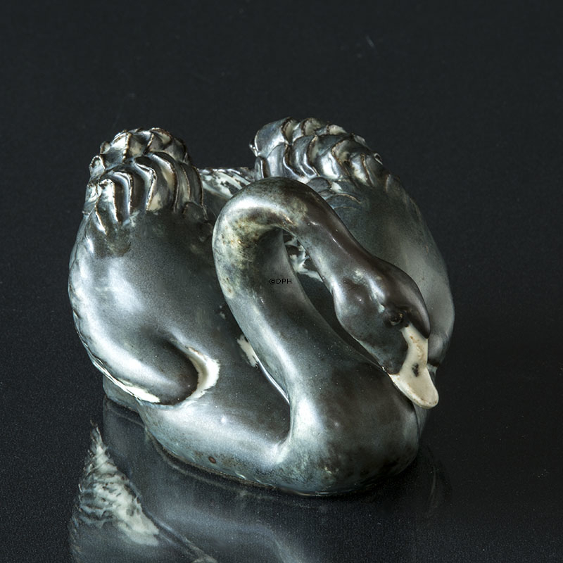Svane, sort, Royal Copenhagen fuglefigur nr. 22663