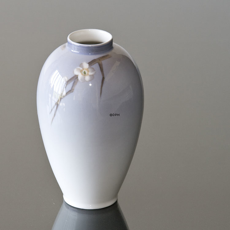 Vase med Blomst, Royal Copenhagen nr. 2301-47-6 eller 2301-47B
