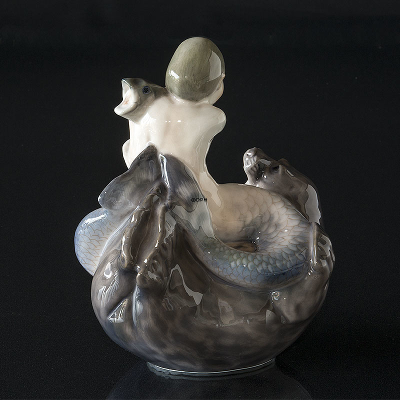 Havfrue, faun som rider på sæl med fisk, Royal Copenhagen figur nr. 2337