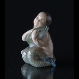 Havfrue med fisk, Royal Copenhagen figur nr. 2348
