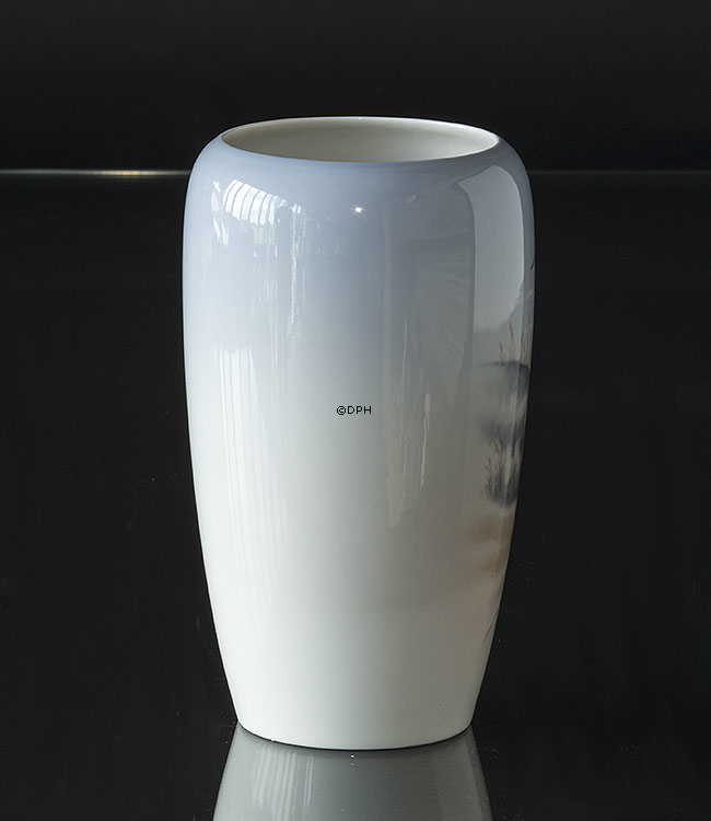 Vase med Landskab, Royal Copenhagen nr. 2442-237