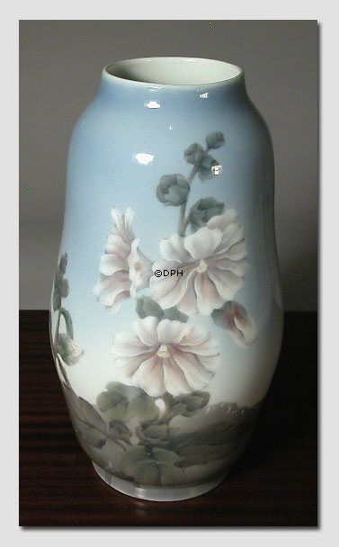 Vase med blomst, Royal Copenhagen nr. 2549-1148