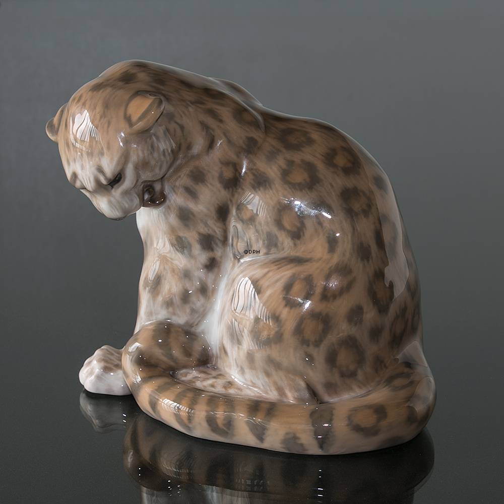 Panter, Royal Copenhagen figur nr. 2555