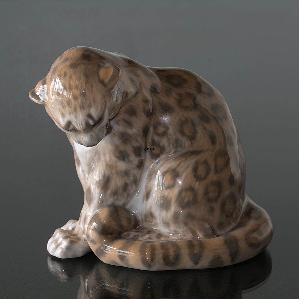 Panter, Royal Copenhagen figur nr. 2555