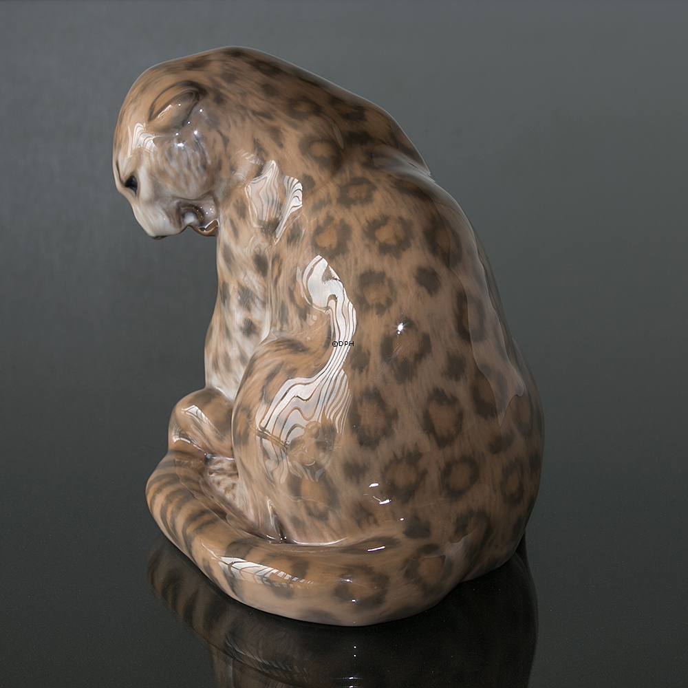 Panter, Royal Copenhagen figur nr. 2555
