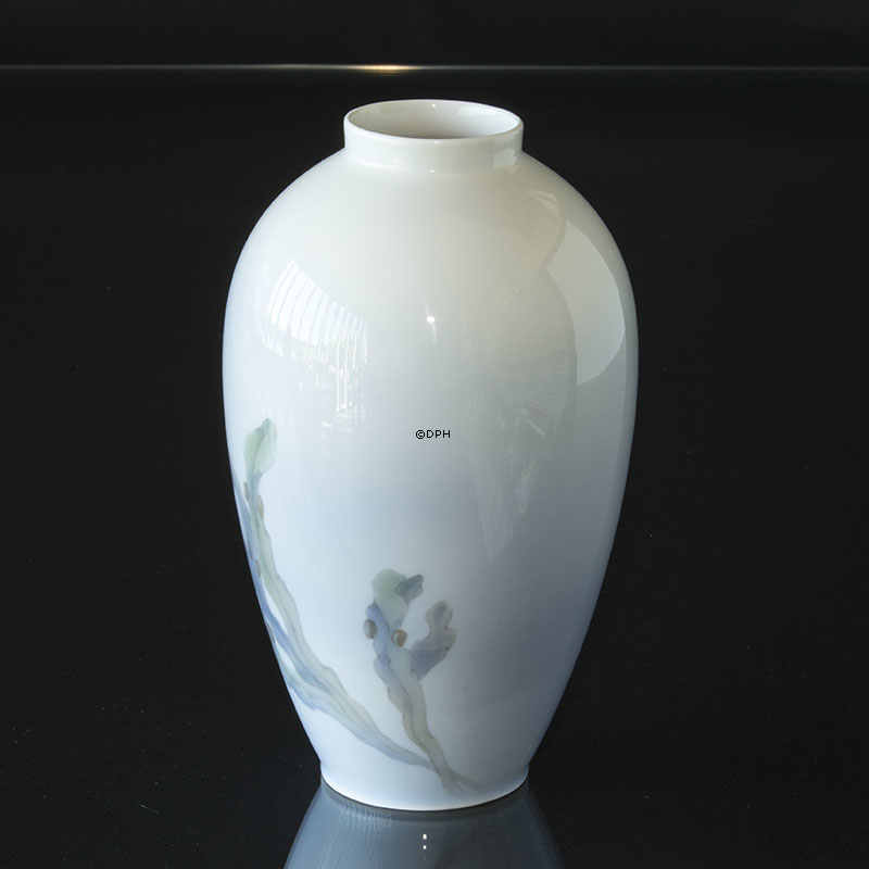 Vase med ørred og tang, Royal Copenhagen nr. 258-47D