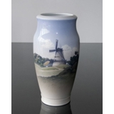 Vase mit Landschaft mit Windmühle, Royal Copenhagen Nr. 2634-2040