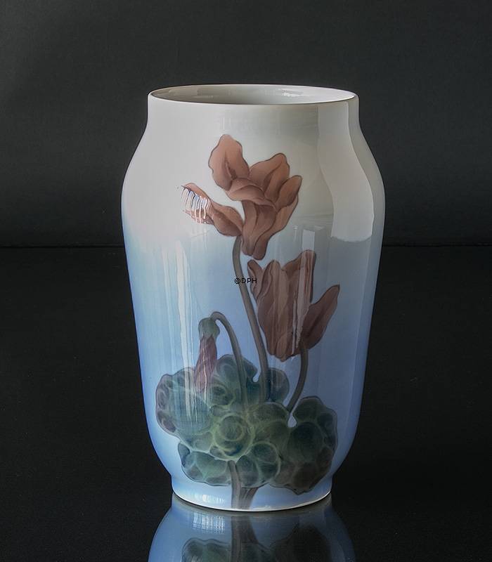 Vase med blomst, Royal Copenhagen nr. 2635-1217