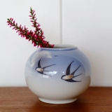 Vase med svaler, Royal Copenhagen nr. 2671-42-5